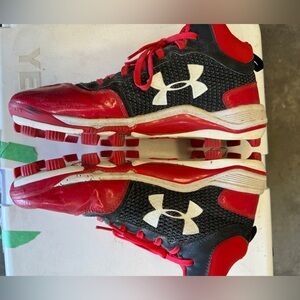 Men’s 9.5 molded cleats